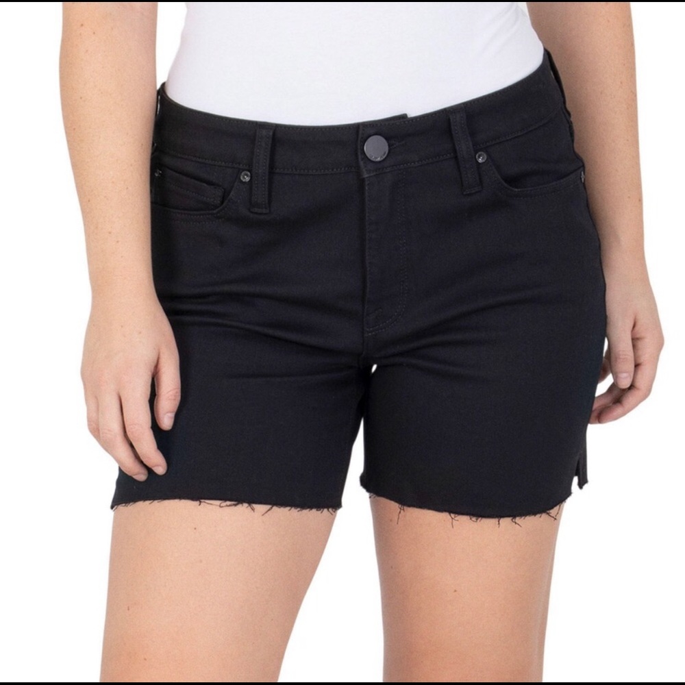 Seven7 Weekend Shorts Cut Hem-Black